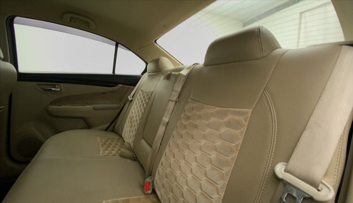 2014 Maruti Ciaz VXI+, Petrol, Manual, 62,310 km, Right Side Rear Door Cabin