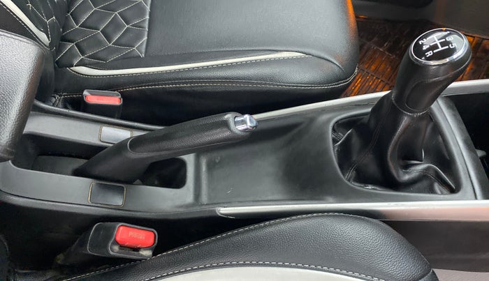 2018 Maruti Baleno DELTA 1.2 K12, Petrol, Manual, 69,298 km, Gear Lever
