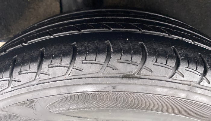 2018 Maruti Baleno DELTA 1.2 K12, Petrol, Manual, 69,298 km, Right Rear Tyre Tread