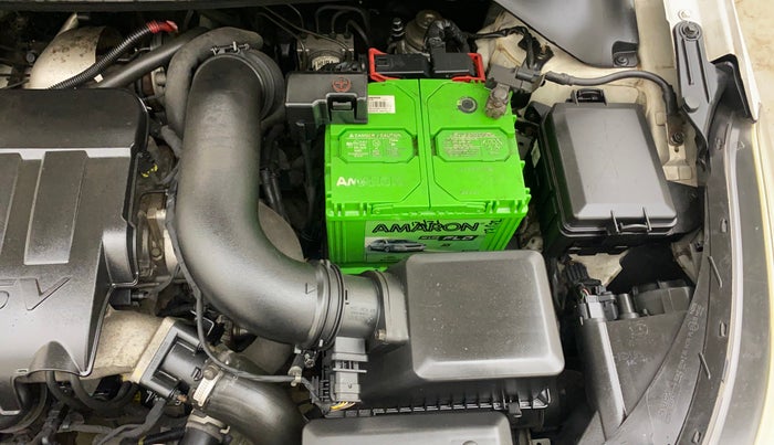 2014 Hyundai Elite i20 SPORTZ 1.4 CRDI, Diesel, Manual, 77,398 km, Engine View - Left