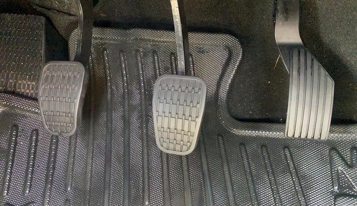 2022 Tata ALTROZ XZ PLUS PETROL DARK EDITION, Petrol, Manual, 63,714 km, Pedals