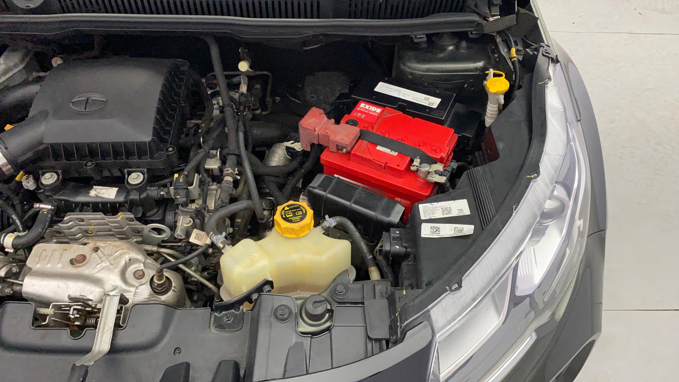2023 Tata NEXON XMA PETROL, Petrol, Automatic, 30,868 km, Engine View - Left