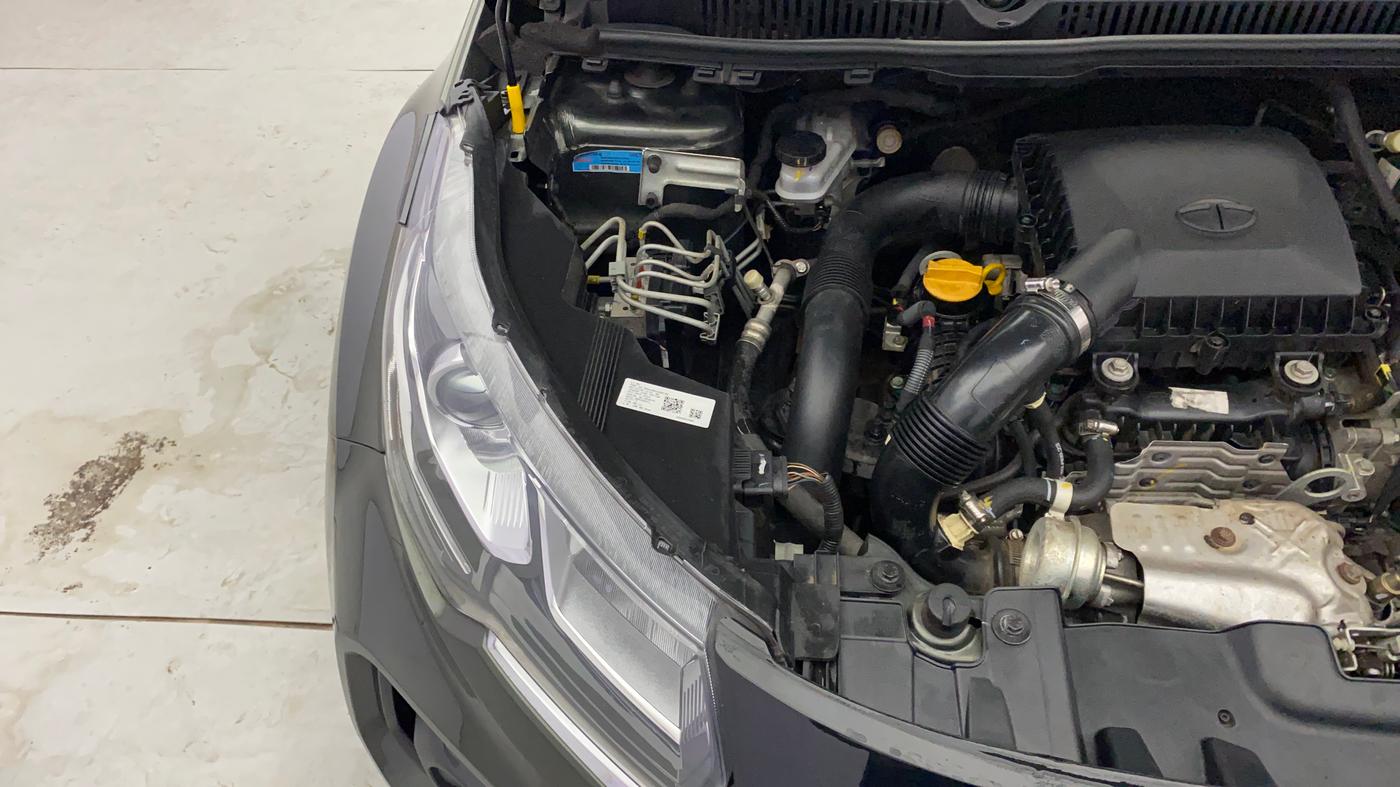 2023 Tata NEXON XMA PETROL, Petrol, Automatic, 30,868 km, Engine View - Right