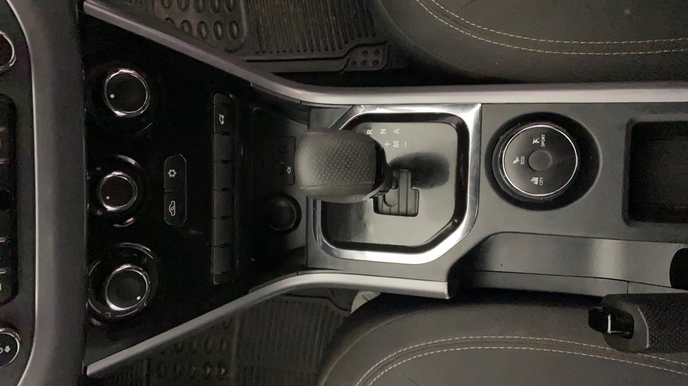 2023 Tata NEXON XMA PETROL, Petrol, Automatic, 30,868 km, Gear Lever