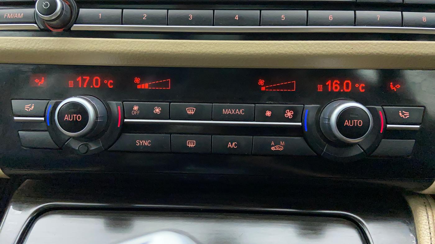 2015 BMW 5 Series 520D LUXURY LINE, Diesel, Automatic, 82,579 km, Automatic Climate Control