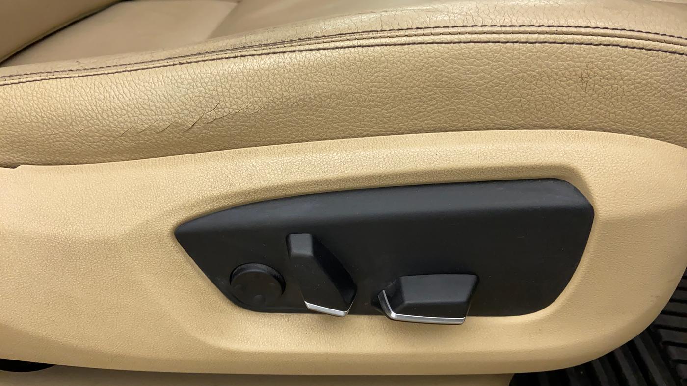 2015 BMW 5 Series 520D LUXURY LINE, Diesel, Automatic, 82,579 km, Driver Side Adjustment Panel