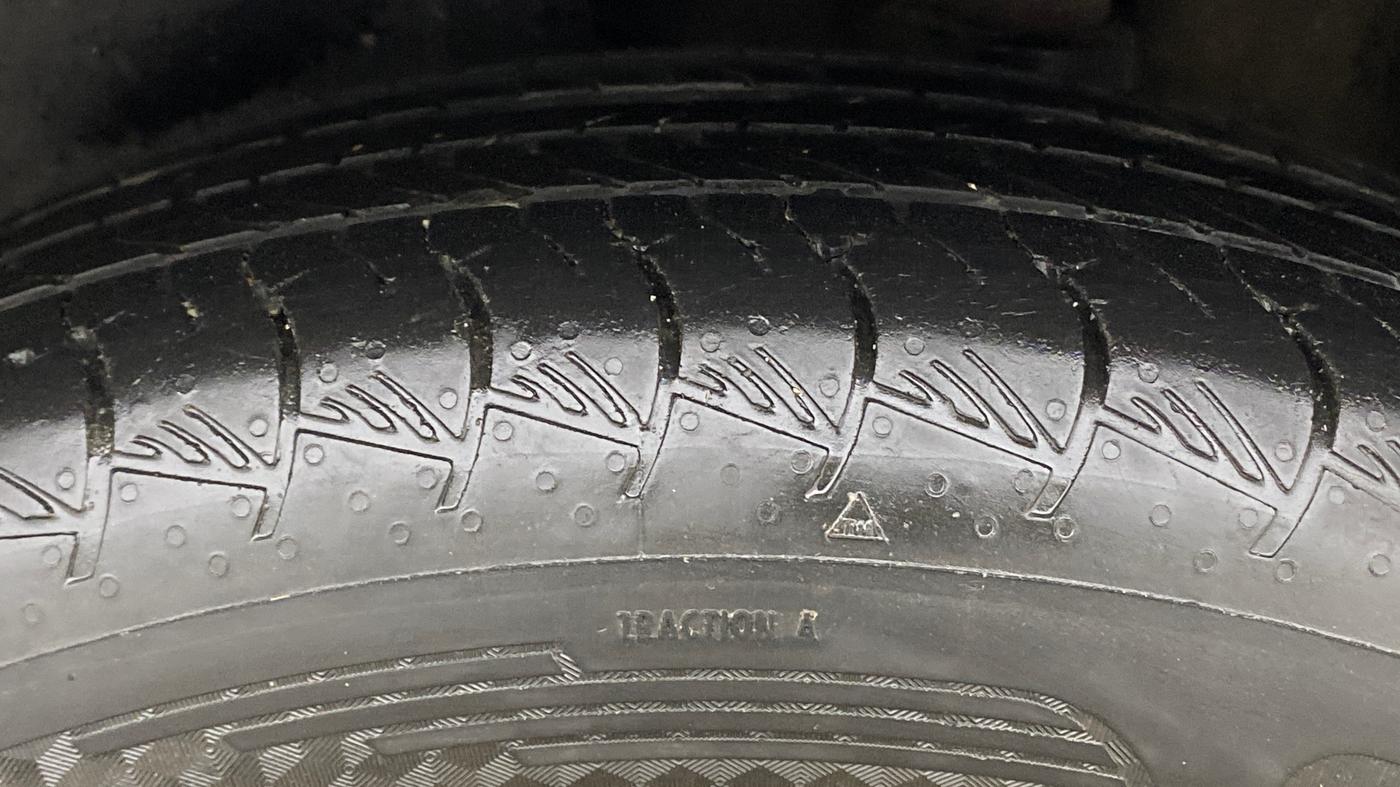 2021 KIA SELTOS X LINE 1.4 PETROL DCT, Petrol, Automatic, 42,106 km, Left Rear Tyre Tread