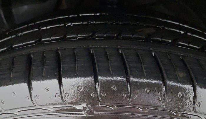 2020 MG HECTOR SHARP DCT PETROL, Petrol, Automatic, 39,457 km, Left Rear Tyre Tread