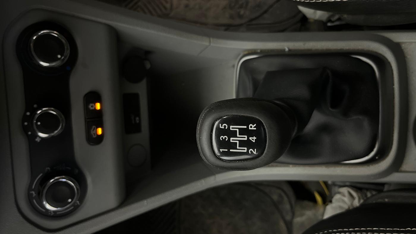 2022 Tata TIGOR XZ PLUS CNG, CNG, Manual, 52,658 km, Gear Lever