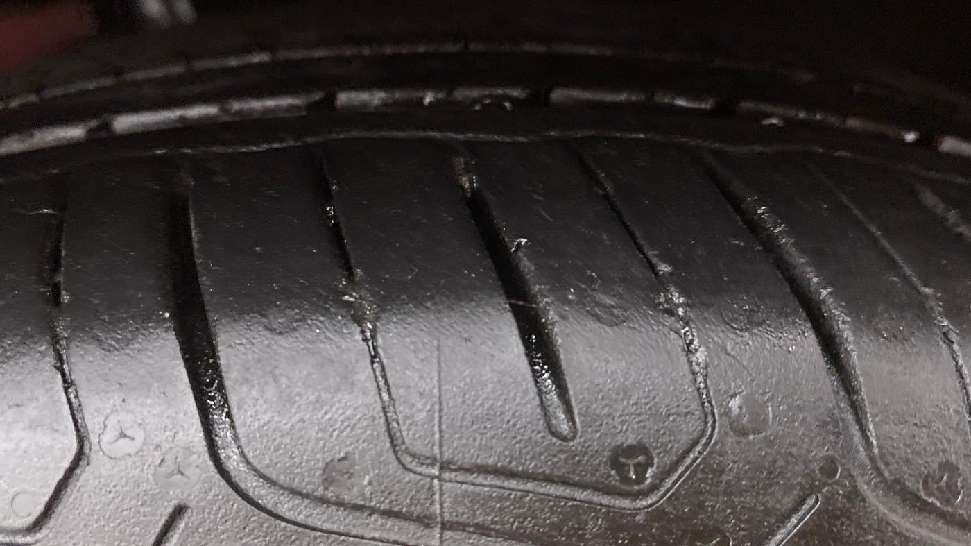 2021 Volkswagen Polo 1.0 GT TSI AT, Petrol, Automatic, 45,636 km, Right Front Tyre Tread