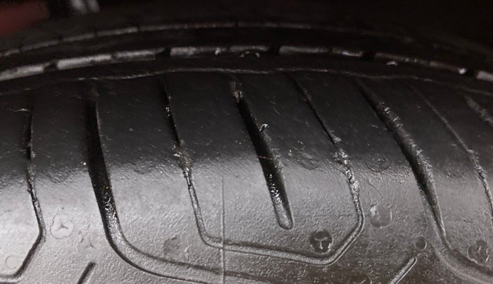 2021 Volkswagen Polo 1.0 GT TSI AT, Petrol, Automatic, 45,636 km, Right Front Tyre Tread