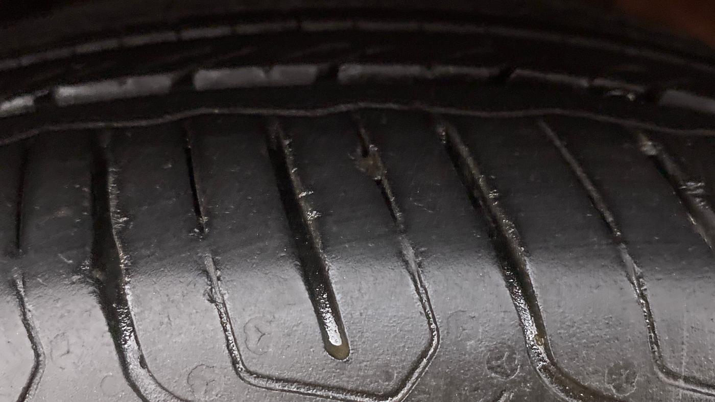2021 Volkswagen Polo 1.0 GT TSI AT, Petrol, Automatic, 45,636 km, Left Front Tyre Tread