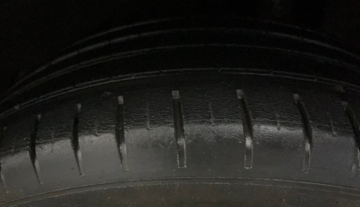 2017 Maruti Baleno ZETA CVT PETROL 1.2, Petrol, Automatic, 60,607 km, Left Rear Tyre Tread