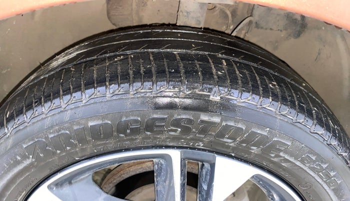 2017 Tata TIGOR XZ (O) PETROL, Petrol, Manual, 53,433 km, Right Front Tyre Tread