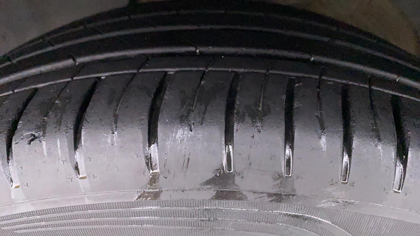 2021 MG HECTOR SHARP CVT, Petrol, Automatic, 13,424 km, Left Front Tyre Tread