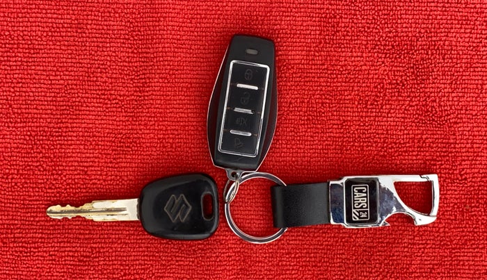 2011 Maruti Alto LXI, CNG, Manual, 85,311 km, Key Close Up