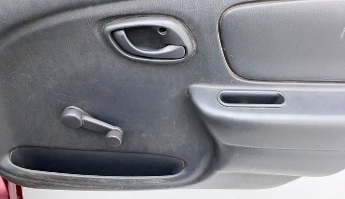 2011 Maruti Alto LXI, CNG, Manual, 85,311 km, Driver Side Door Panels Control