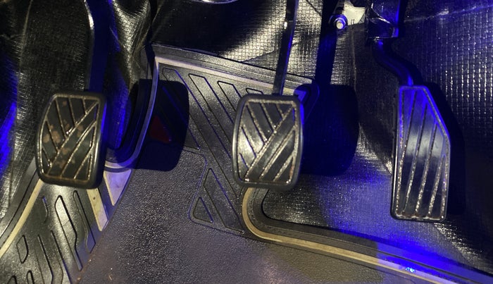 2022 Maruti Celerio VXI CNG, CNG, Manual, 30,696 km, Pedals