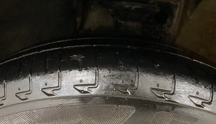 2022 Maruti Celerio VXI CNG, CNG, Manual, 30,696 km, Left Front Tyre Tread