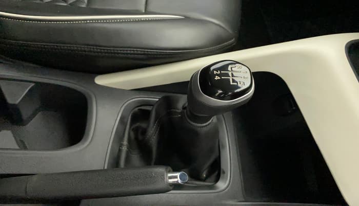 2021 Nissan MAGNITE XE, Petrol, Manual, 85,756 km, Gear Lever