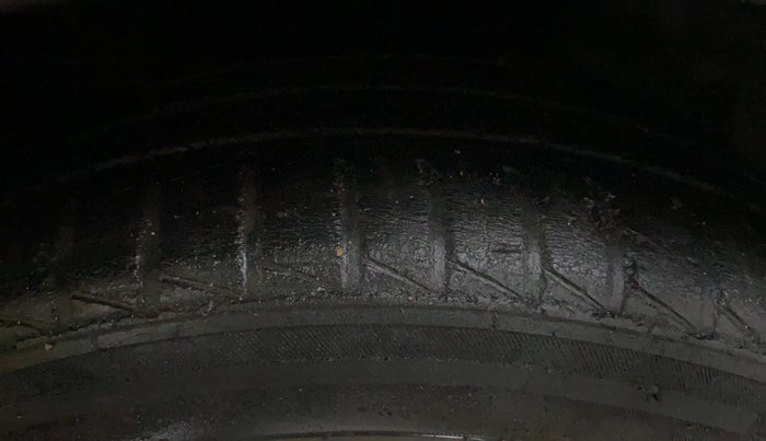 2021 Hyundai GRAND I10 NIOS MAGNA 1.2 KAPPA VTVT, Petrol, Manual, 83,985 km, Right Front Tyre Tread