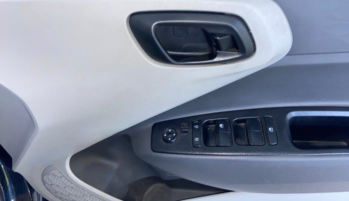 2021 Hyundai GRAND I10 NIOS MAGNA 1.2 KAPPA VTVT, Petrol, Manual, 83,985 km, Driver Side Door Panels Control