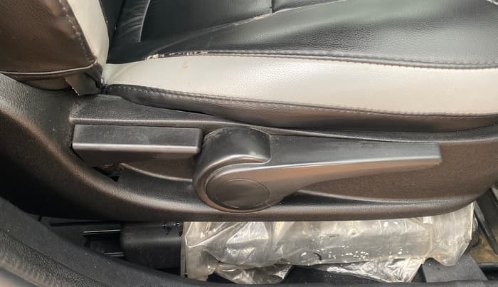 2021 Tata NEXON XZA PLUS SUNROOF PETROL, Petrol, Automatic, 69,092 km, Driver Side Adjustment Panel