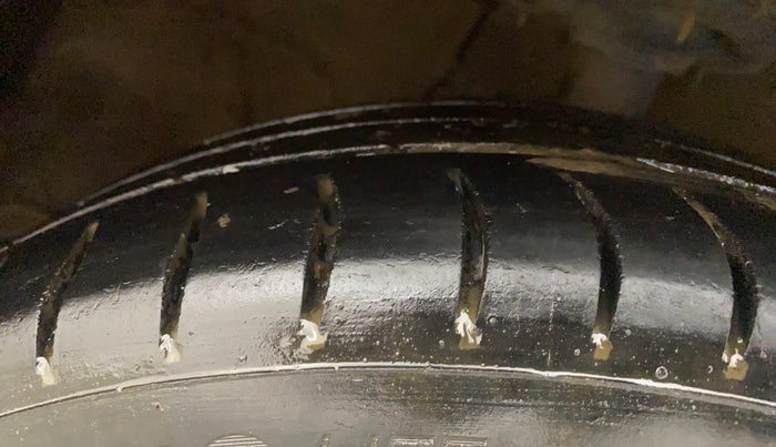 2017 Hyundai Grand i10 MAGNA 1.2 KAPPA VTVT, Petrol, Manual, 95,111 km, Right Front Tyre Tread