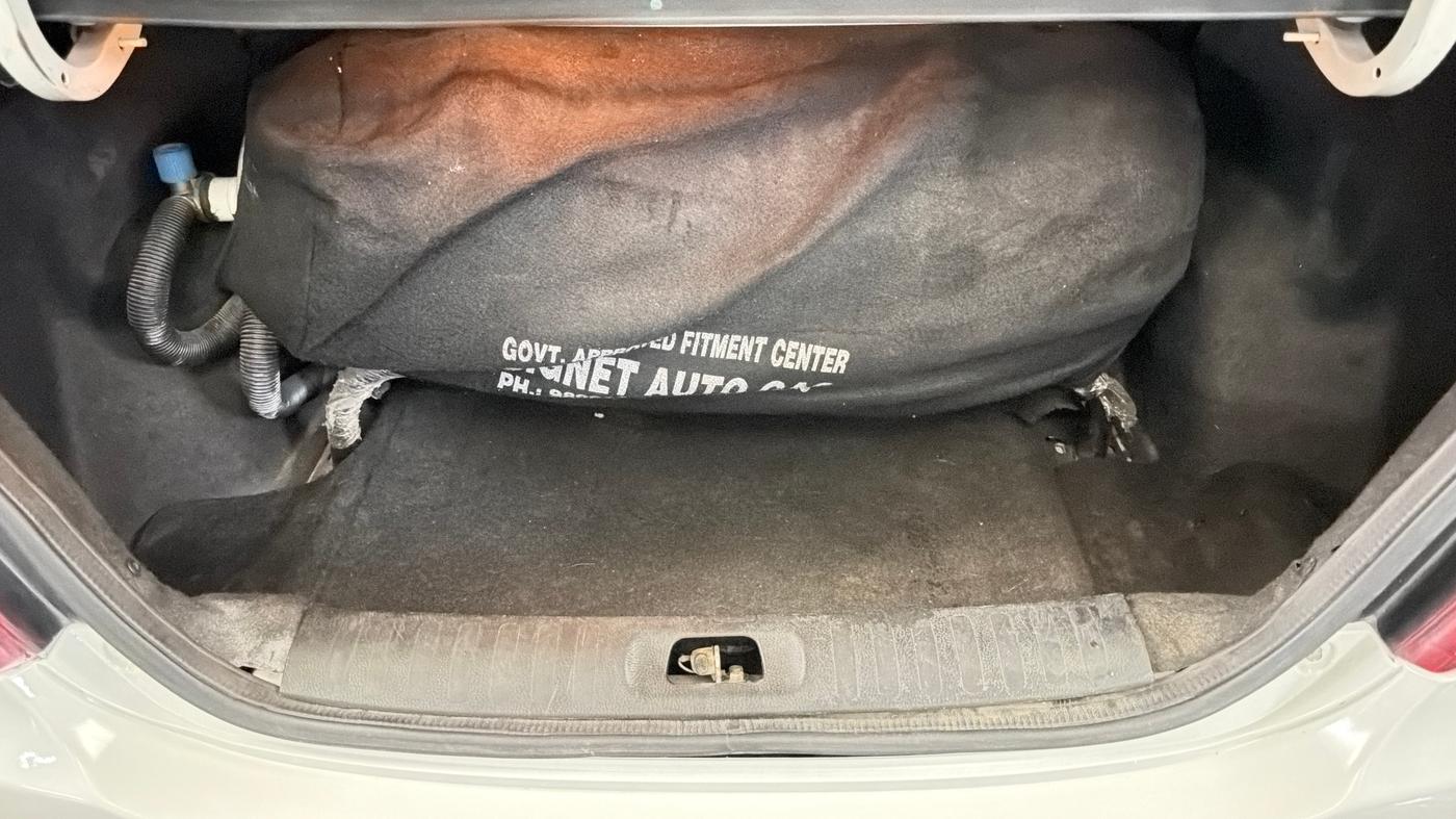 2015 Maruti Swift Dzire LXI (O), CNG, Manual, 72,280 km, Boot Inside