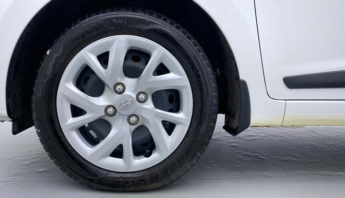 2019 Hyundai Grand i10 MAGNA 1.2 VTVT, Petrol, Manual, 10,939 km, Left Front Wheel