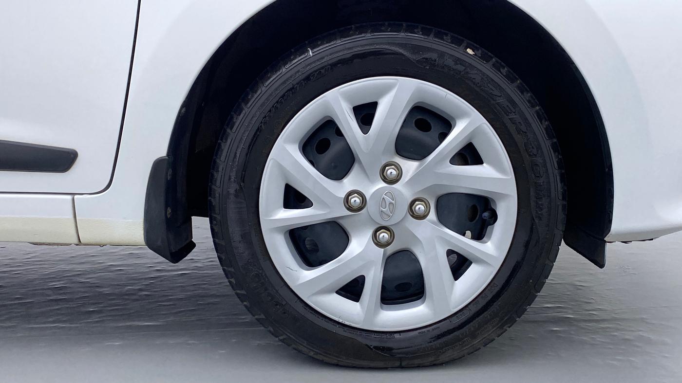 2019 Hyundai Grand i10 MAGNA 1.2 VTVT, Petrol, Manual, 10,939 km, Right Front Wheel