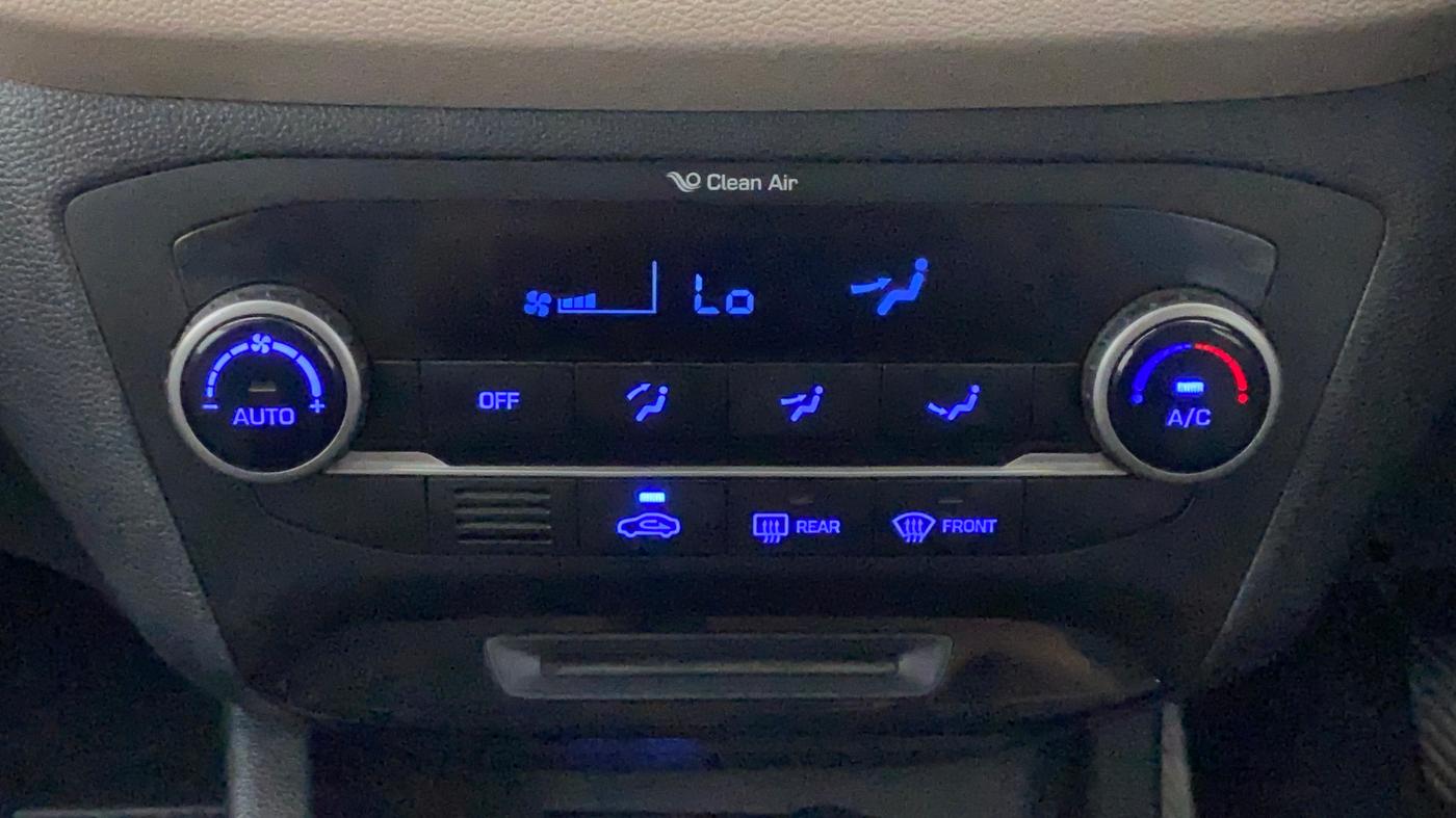 2017 Hyundai Elite i20 ASTA 1.2 (O), Petrol, Manual, 65,516 km, Automatic Climate Control