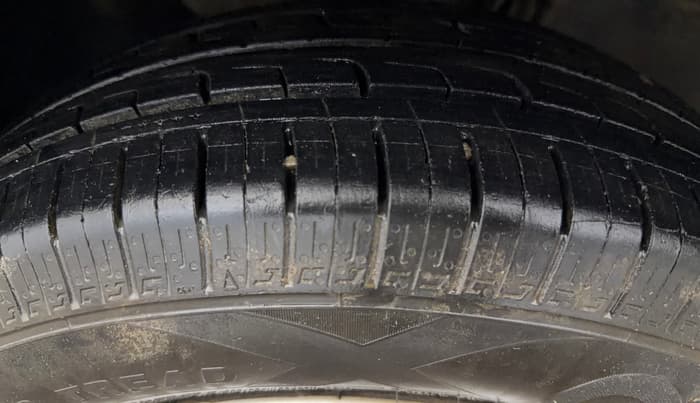 2015 Hyundai Elite i20 SPORTZ 1.2, Petrol, Manual, 52,893 km, Left Front Tyre Tread