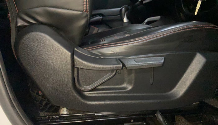 2023 KIA SONET HTK 1.5 DIESEL IMT, Diesel, Manual, 77,159 km, Driver Side Adjustment Panel