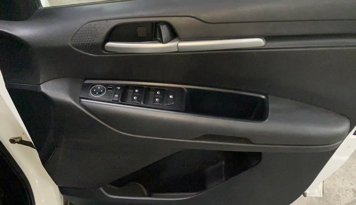 2023 KIA SONET HTK 1.5 DIESEL IMT, Diesel, Manual, 77,159 km, Driver Side Door Panels Control