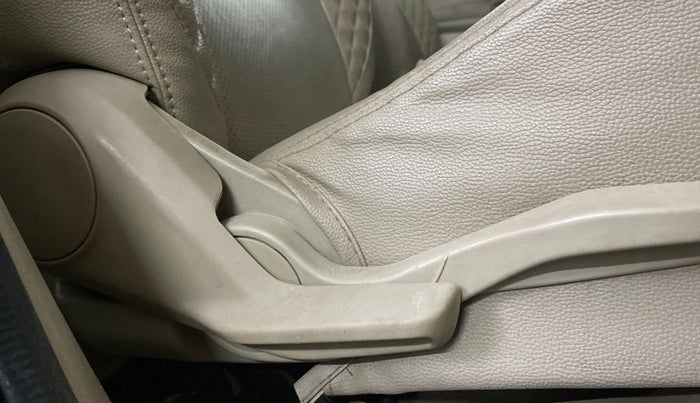 2020 Maruti Dzire VXI, Petrol, Manual, 51,475 km, Driver Side Adjustment Panel