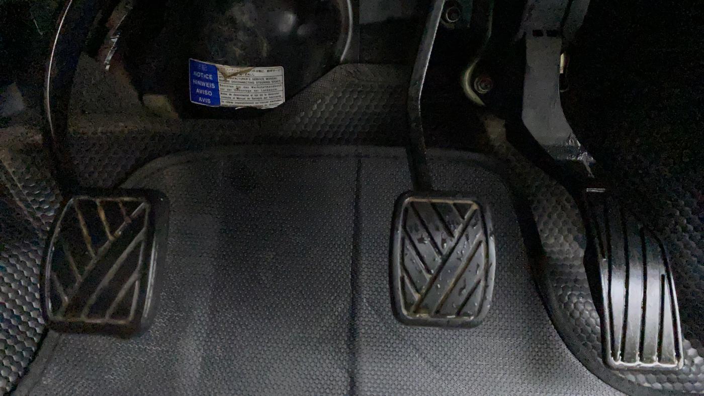 2013 Maruti Ritz ZXI, Petrol, Manual, 85,420 km, Pedals