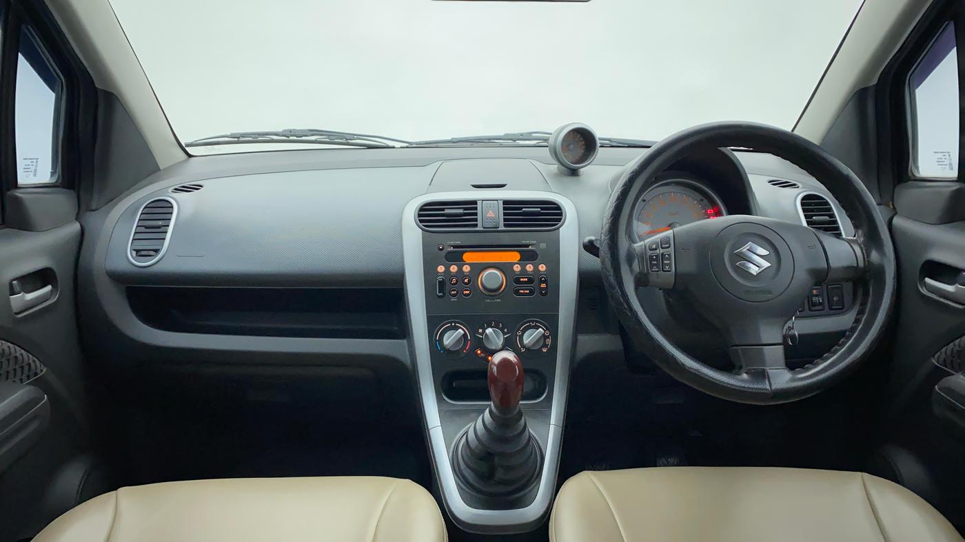 2013 Maruti Ritz ZXI, Petrol, Manual, 85,420 km, Dashboard