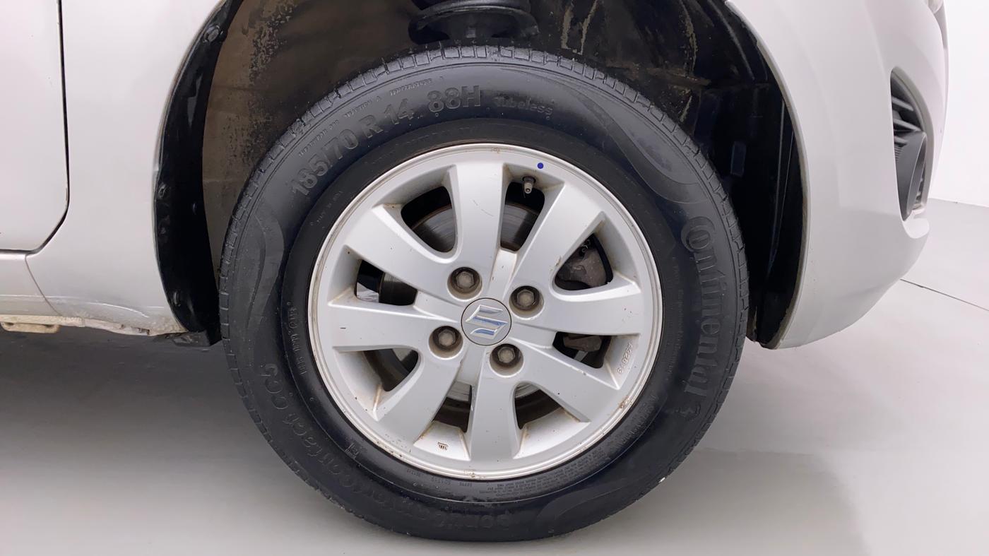 2013 Maruti Ritz ZXI, Petrol, Manual, 85,420 km, Right Front Wheel
