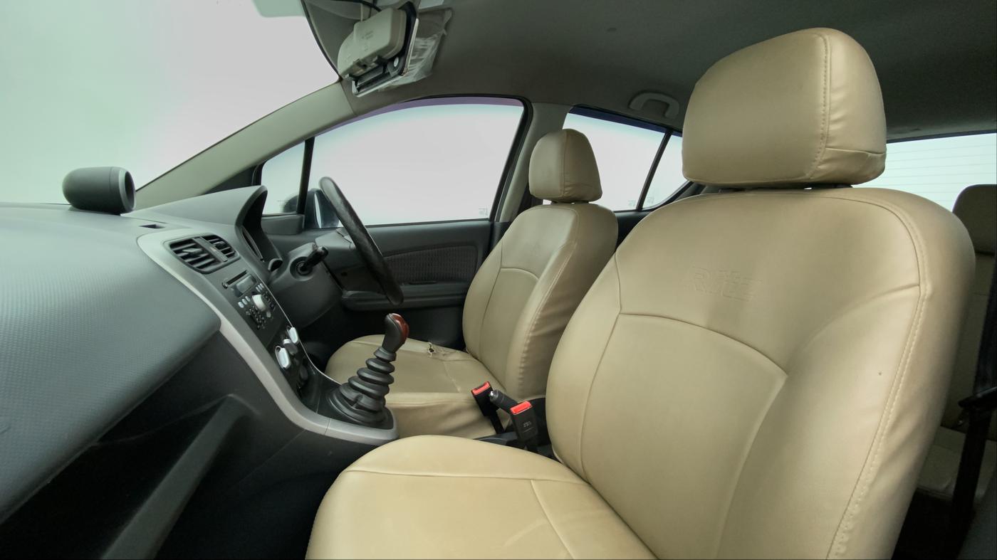 2013 Maruti Ritz ZXI, Petrol, Manual, 85,420 km, Right Side Front Door Cabin