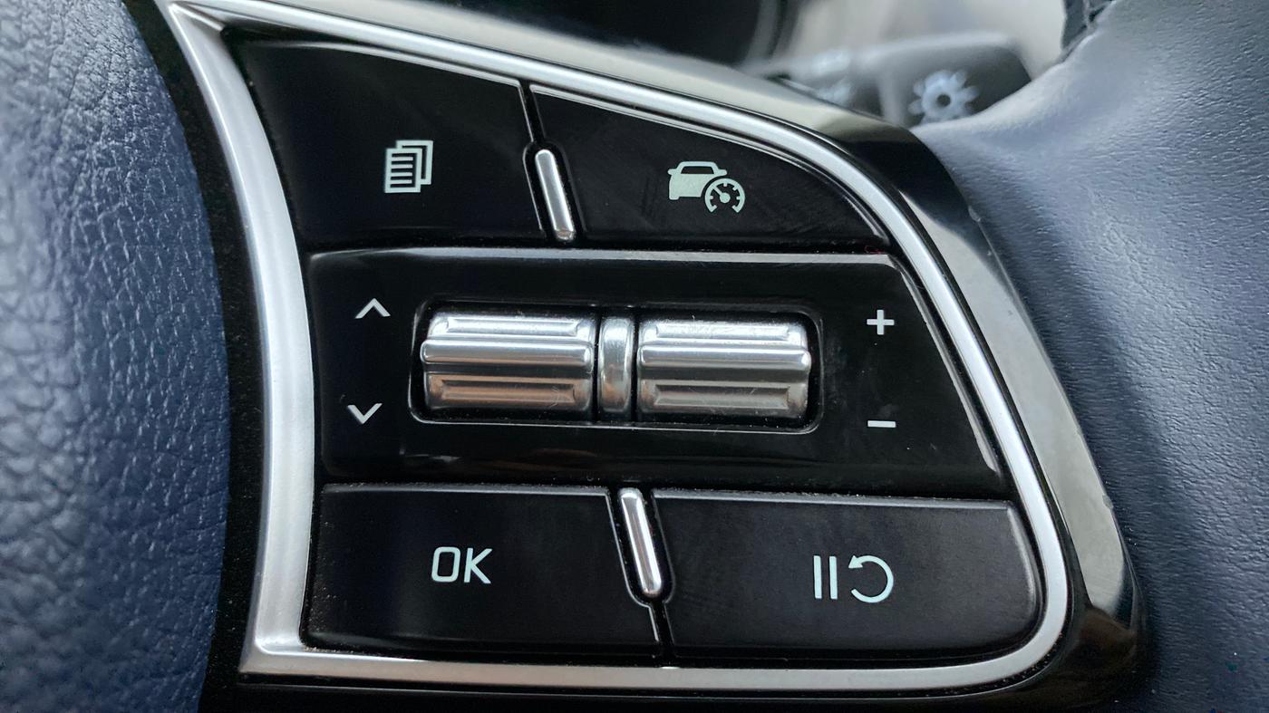 2022 KIA CARENS LUXURY PLUS 1.5D AT 7STR, Diesel, Automatic, 15,574 km, Adaptive Cruise Control