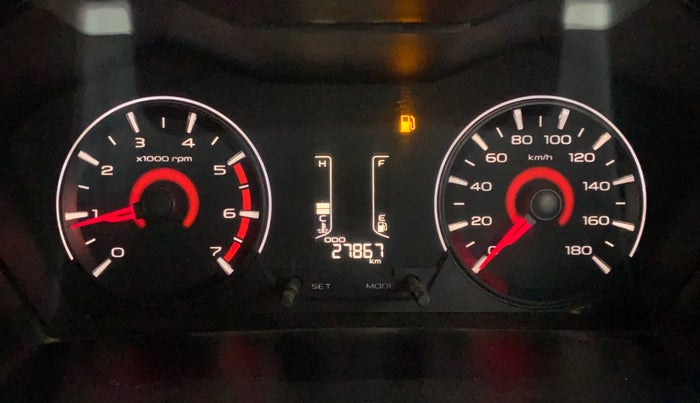 2016 Mahindra Kuv100 K6 6 STR, Petrol, Manual, 27,837 km, Odometer Image