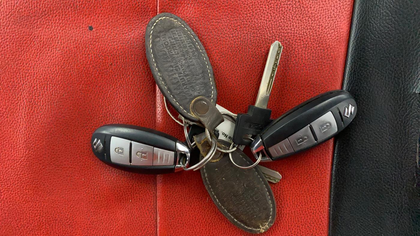 2014 Maruti Swift ZXI, Petrol, Manual, 51,773 km, Key Close Up