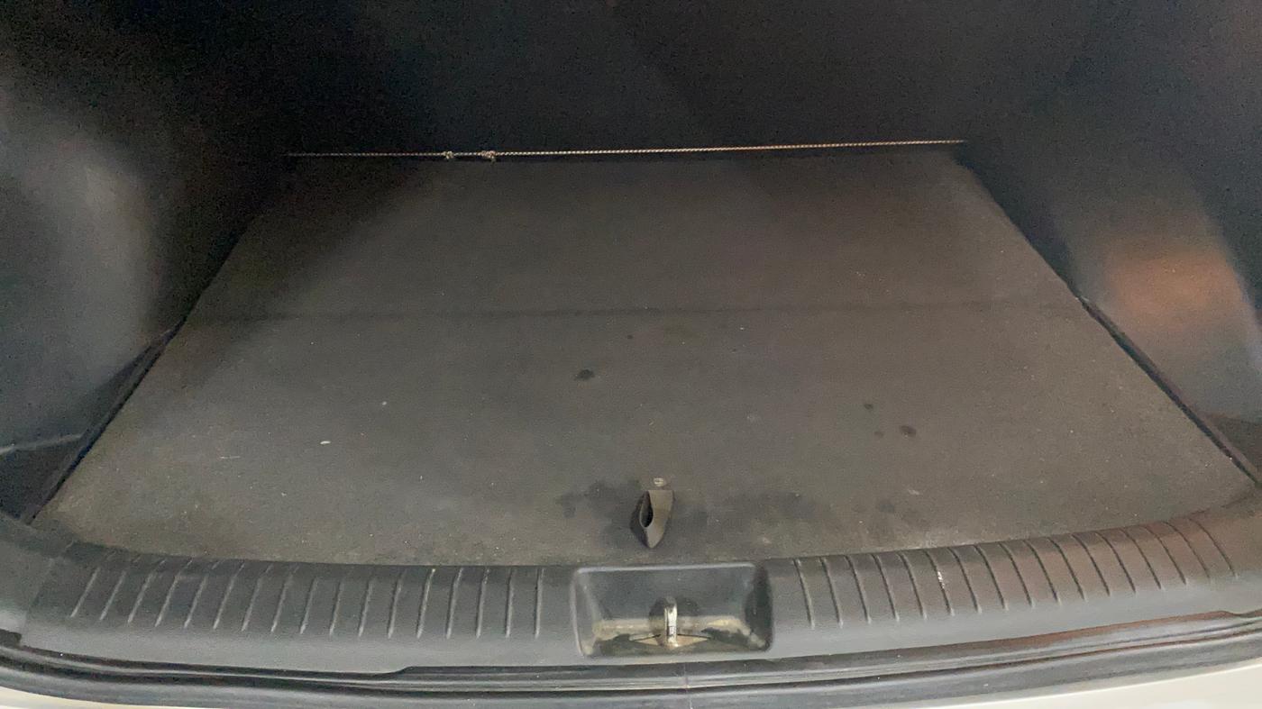 2018 Hyundai Creta E PLUS 1.4 DIESEL, Diesel, Manual, 1,09,523 km, Boot Inside