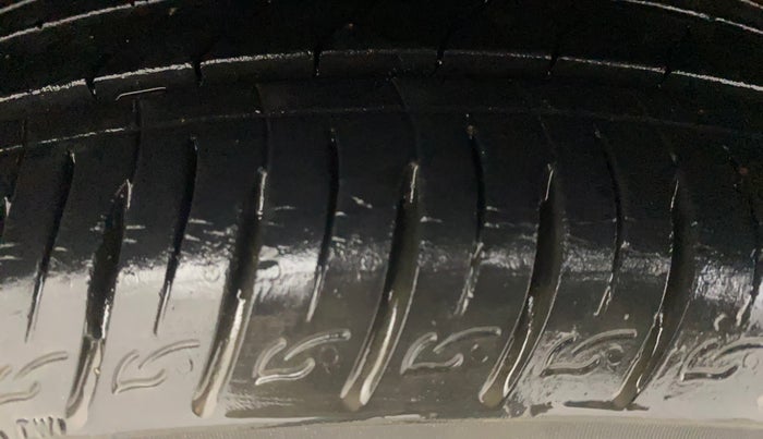 2021 KIA SONET HTX 1.0 IMT, Petrol, Manual, 16,868 km, Right Rear Tyre Tread