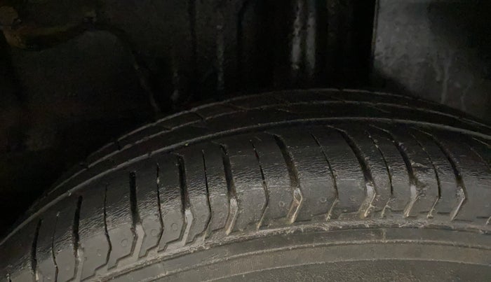 2022 Tata PUNCH ACCOMPLISHED MT, Petrol, Manual, 40,218 km, Left Rear Tyre Tread