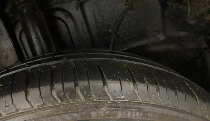 2022 Tata PUNCH ACCOMPLISHED MT, Petrol, Manual, 40,218 km, Right Rear Tyre Tread