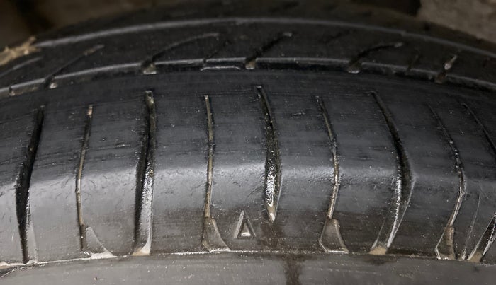 2014 Maruti Wagon R 1.0 LXI CNG, CNG, Manual, 67,710 km, Right Rear Tyre Tread