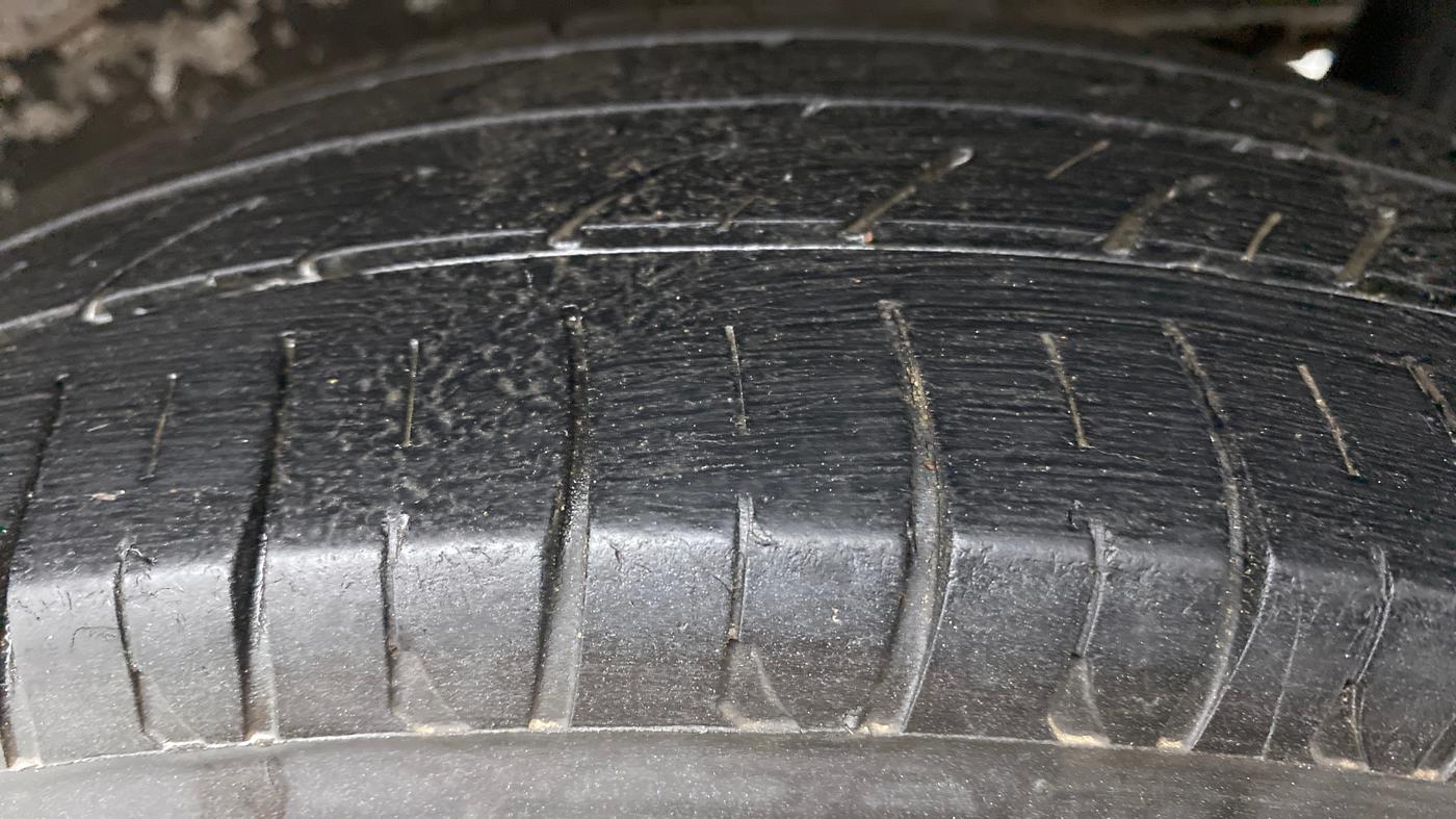 2014 Maruti Wagon R 1.0 LXI CNG, CNG, Manual, 67,710 km, Left Rear Tyre Tread