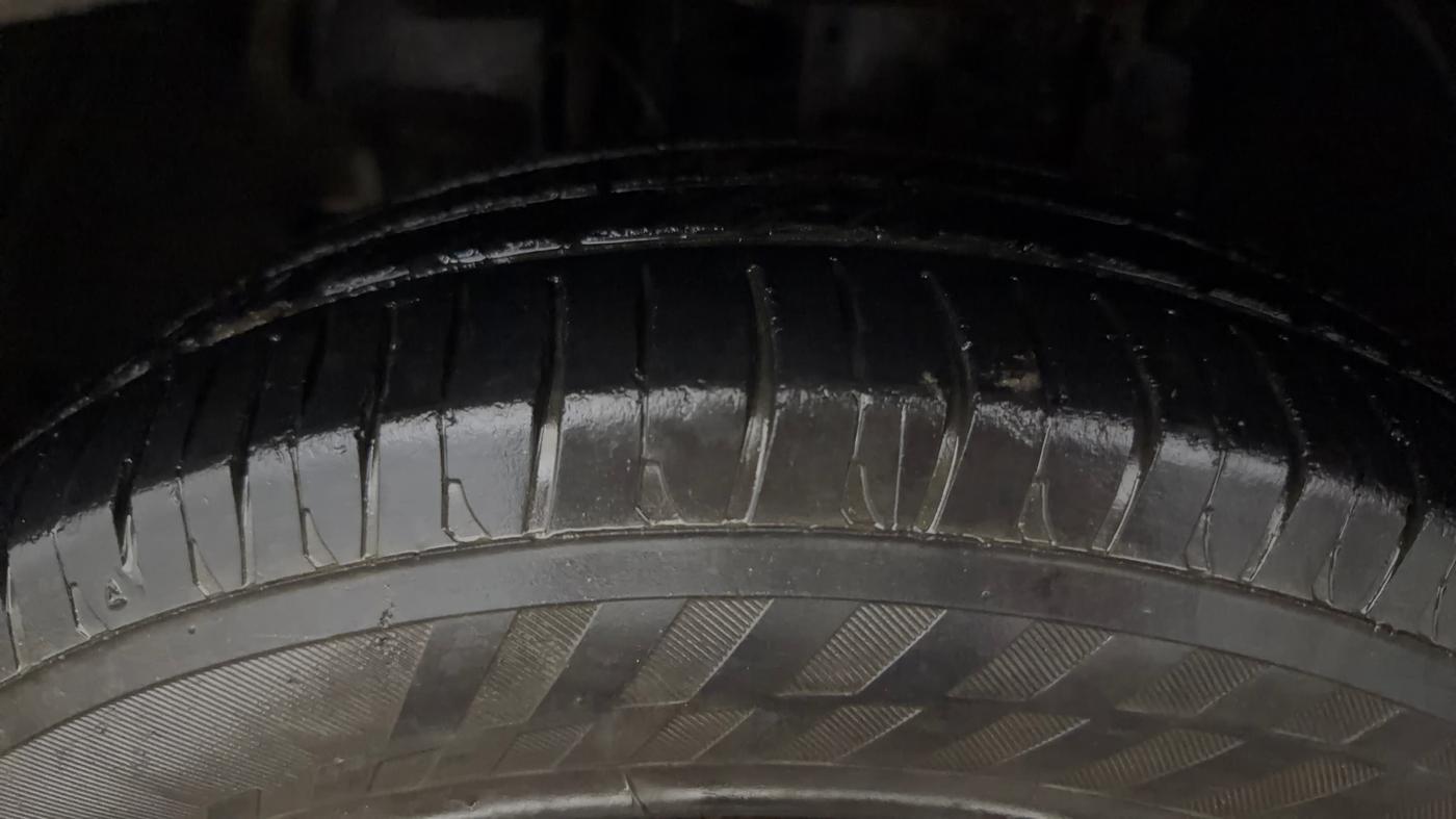 2023 Tata TIGOR XZ PLUS CNG, CNG, Manual, 1,15,173 km, Left Front Tyre Tread